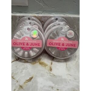 Olive & June Instant Mani Press On Nails Bundle- Chrome Daisy Pop & Cream Velvet